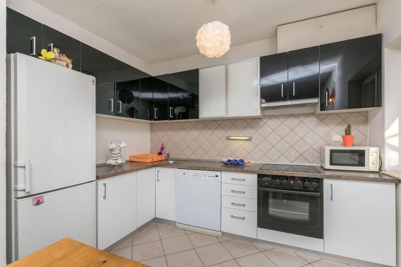 מאקרסקה Apartments Miljenko מראה חיצוני תמונה