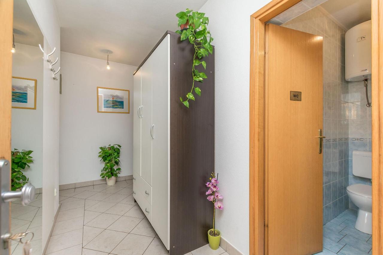 מאקרסקה Apartments Miljenko מראה חיצוני תמונה